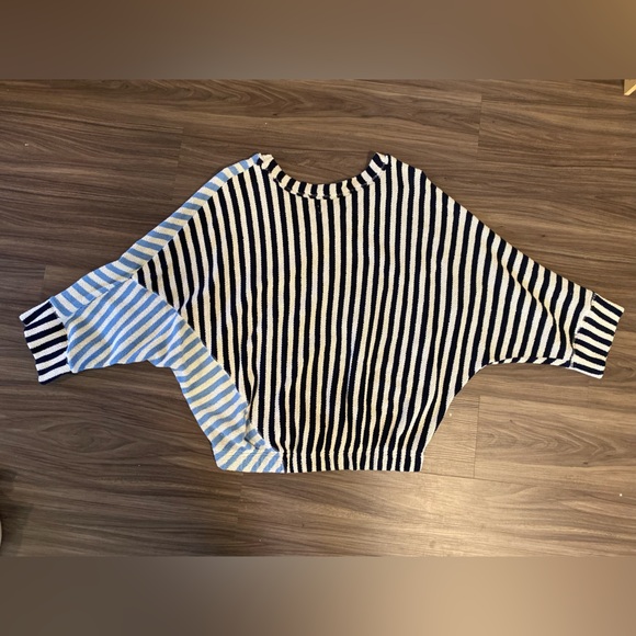 NWOT! Free People Beach BRB Pullover - Size Medium - Picture 11 of 11